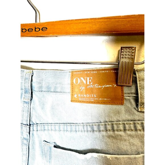 One Teaspoon Bandits Low‑Waist Denim Shorts Light Wash Distressed Raw Hem - Picture 6 of 10